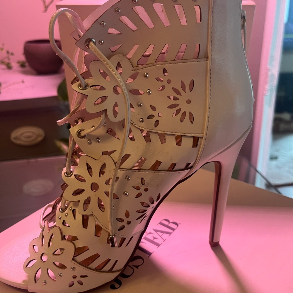 JustFab White Floral Cutout Heels